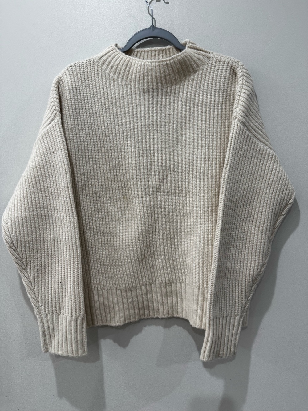 Varley Size Medium Skyla Funnel Neck Knit Sweater in White Cap Grey